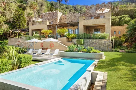 Buccara Noetzie - Pezula Castle Отели в г. Harkerville