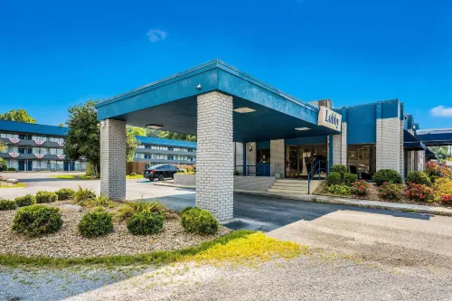 Suburban Studios Middlesboro Hotels in Middlesboro