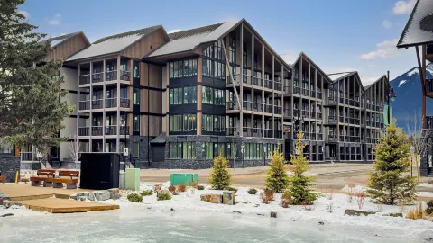 Spring Creek Vacations in Canmore