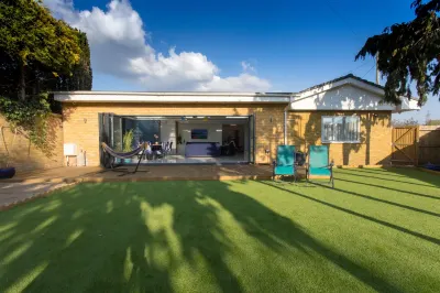 Legoland Heathrow Windsor Apartment Hotel Hotels in Slough