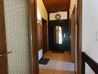 스키 지역의 테라스 있는 페리엔하우스