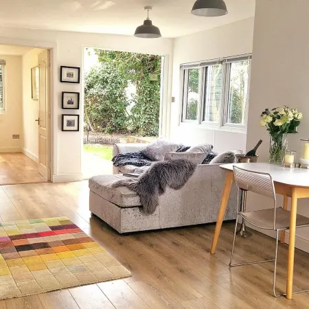1 Bed Cottage-Museum View-Garden-Free Parking