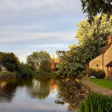 River Nene Cottages