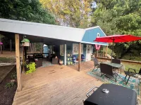 Bartlett Bluebonnet steps From Lake Sam Rayburn