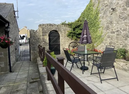 Farmyard Inn Youlgreave Отели в г. Овер Хаддон