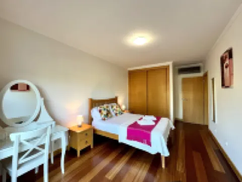 アルブフェイラ モダン  4 ウィズ プール バイ ホーミング