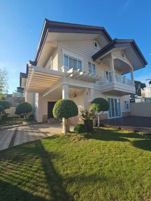 Elegant 3Br Private Home in Vista Grande Hotel di Minglanilla
