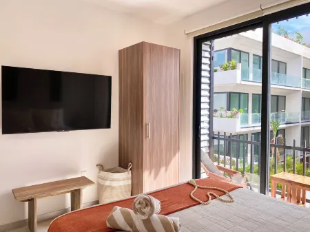 Urban Towers by Andiani Travel