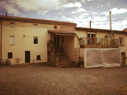 Chez Patou - Chambre d'Hôte Hotels in Blesle