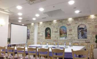 Hotel Argjiro