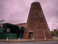 Modern Comfy 2-Bedroom Flat in St Helens