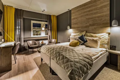 Canyon Hotell Hoteles cerca de Museo de Alta