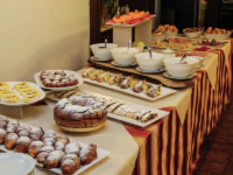 REGINA DEL BOSCO酒店 羅恩佐酒店