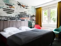 جود مورنينج بيرلين سيتي ويست Hotels near محطة مترو لينداور آليه