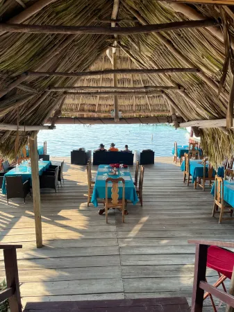 Blue Marlin Beach Resort Отели в г. Дангрига