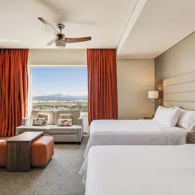 Fiesta Inn Suites Aeropuerto del Bajío Hotels near Guanajuato International Airport