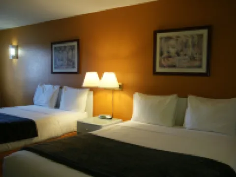 R&R Inn & Suites Hotels in Camrose