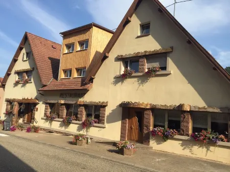 Hôtel Restaurant la Couronne by K Отели в г. Бич