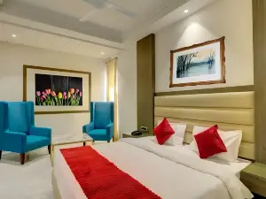 Luxe Resorts - Centrally Heated Air Conditioned Hotel in the Heart of Kasauli