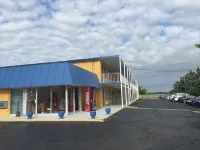 Belmont Inn and Suites - 2-Star