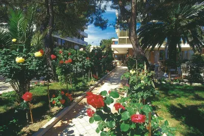 Hotel Corallo Hotel in zona Lungomare di Martinsicuro