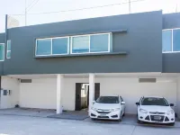 2NdHome Calzada โรงแรมในเซลายา