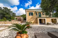 Moute House by Corfuescapes - Homestays
