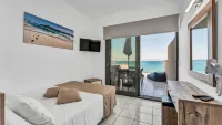 Almare Beach Hotel - Balkon