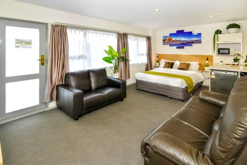 Newlands Court Motel