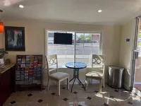 Holiday Motel Oakdale Hotel di Oakdale