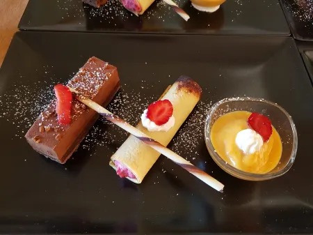 Domaine de Chantemerle Отели в г. Дё-Севр