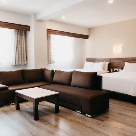 Crown Victoria Hotel