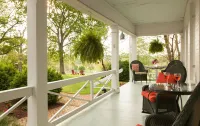 The Inn & Tavern at Meander Hotels in Orange
