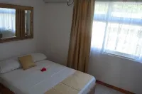 Touchdown Villa Hotels in Cerf Island