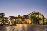 La Quinta Inn by Wyndham Victoria
