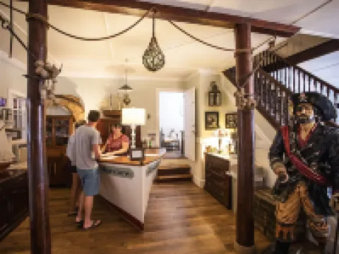 Blackbeard's Lodge Hotels in Ocracoke