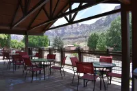 Zion Canyon Lodge - breakfast