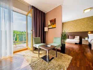 Maximus Resort