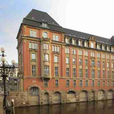 フレイザー スイーツ ハンブルク Hotel Exterior