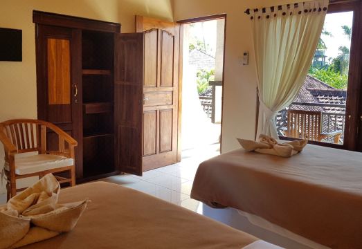 2. 호텔 마이 로비..