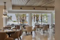 Milos Dead Sea - breakfast
