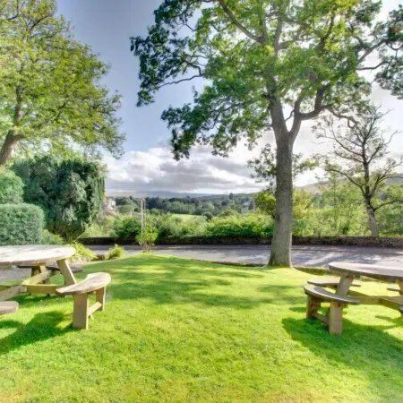 Lowbyer Manor Country House