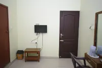 R M Guest House - Homestays