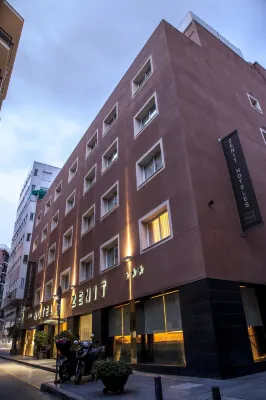 Zenit Málaga Hotels in Малага