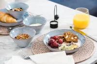 One Shore Street - servizio colazione