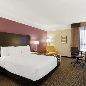 La Quinta Inn & Suites by Wyndham Boston-Andover