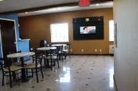 Magnolia Inn and Suites Southaven - breakfast