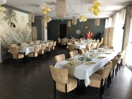 Hotel Restaurant Saint-Benoit Отели в г. Сент-Обен-ан-Шароле