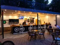 London Hotel โรงแรมในเฟทิเย