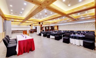E Square the Fern, Pune